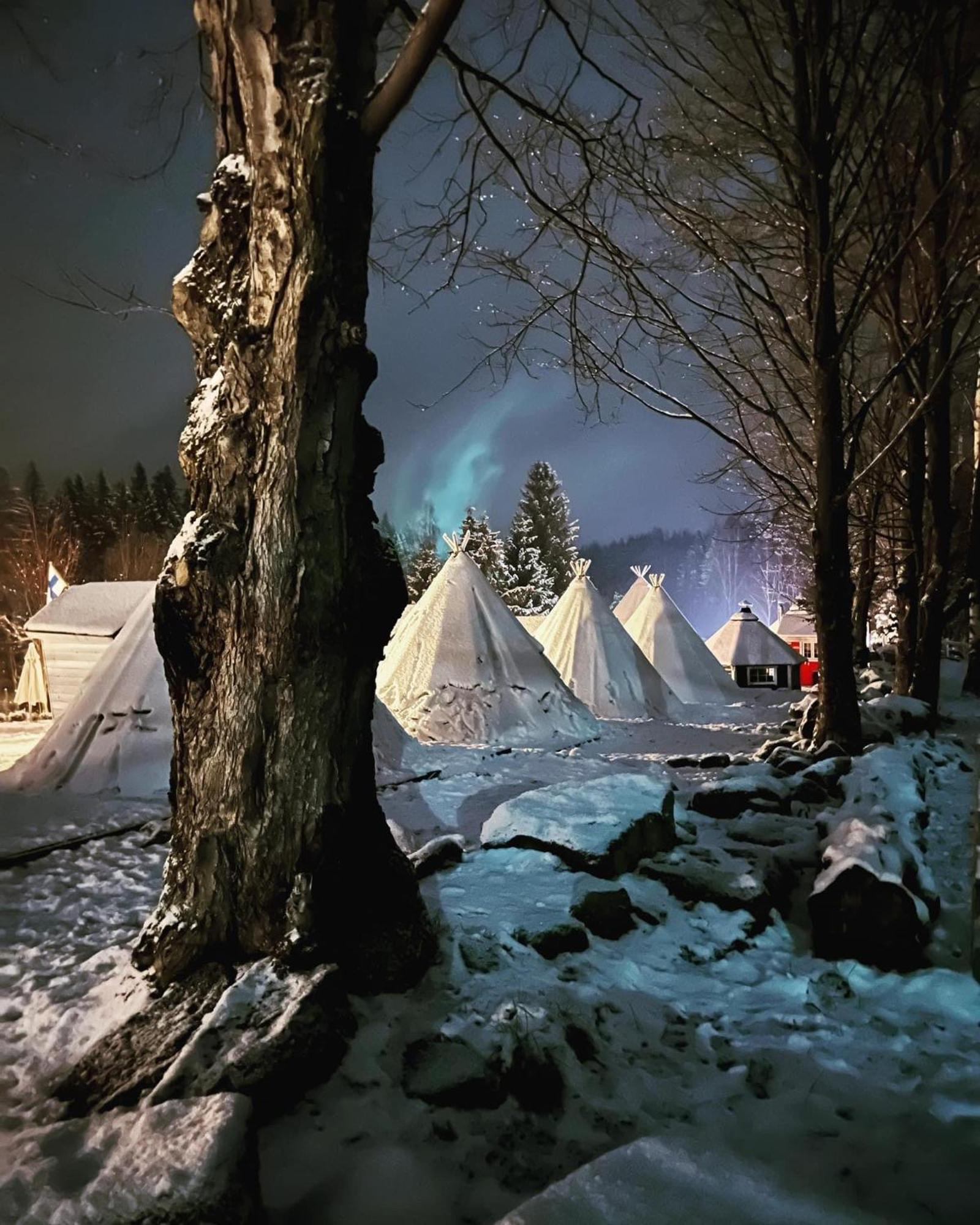 ホテル Finska Wioska Kalevala ボロビツェ エクステリア 写真